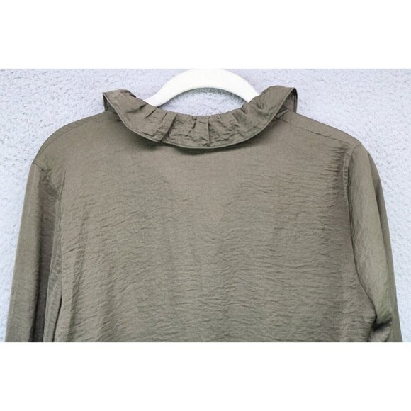 Cabi Long Sleeve Button-Up Ruffle Blouse-Small-Silky-Business-Office - Picture 11 of 11